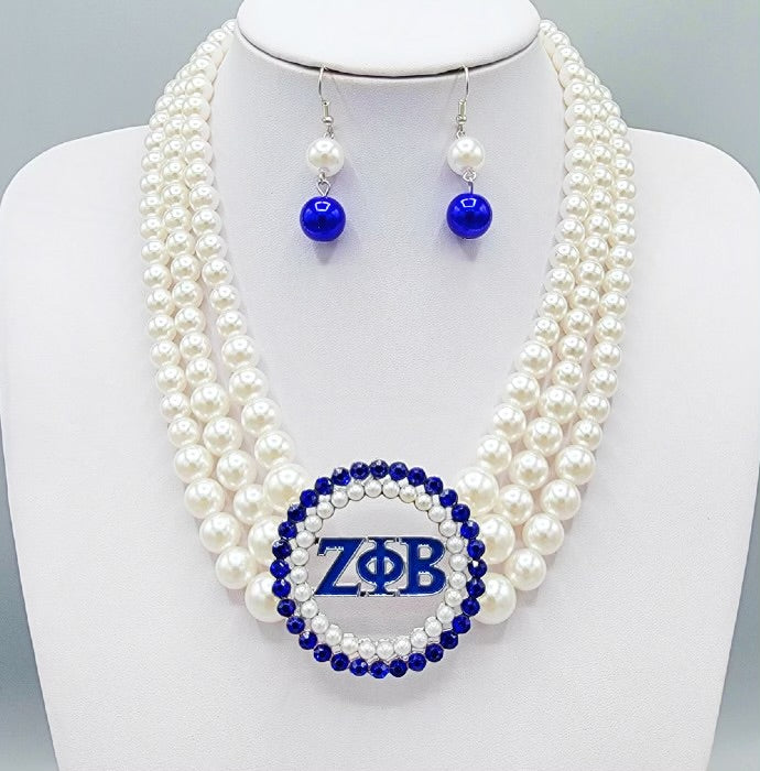 Pearls with Brooch -Zeta