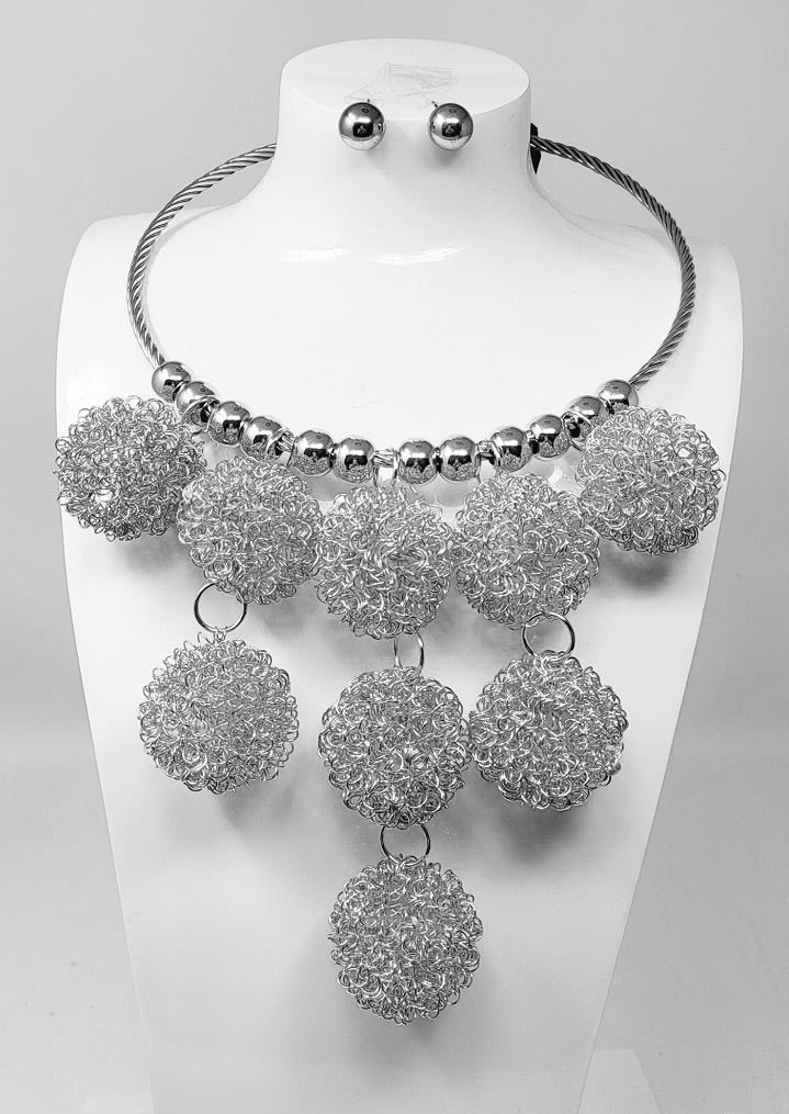 Wire Ball Chandelier Necklace Silver