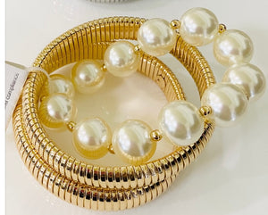 3pc Bracelet Set Gold and Pearls