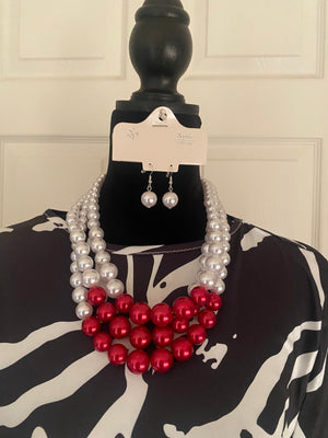 3 Strand Pearls -Red White