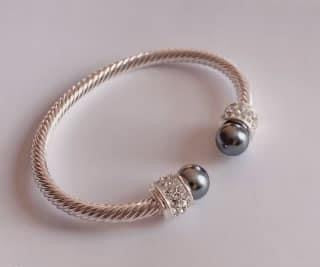 Inspired Cable Bracelet Grey Pearl Tip