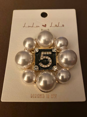 Inspired C5 Pearl Brooch White