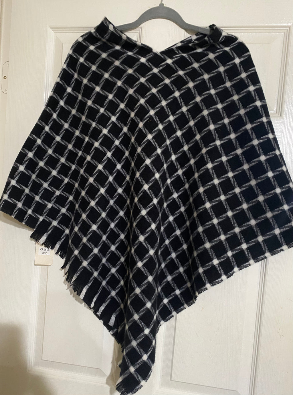 Poncho Black White Checker